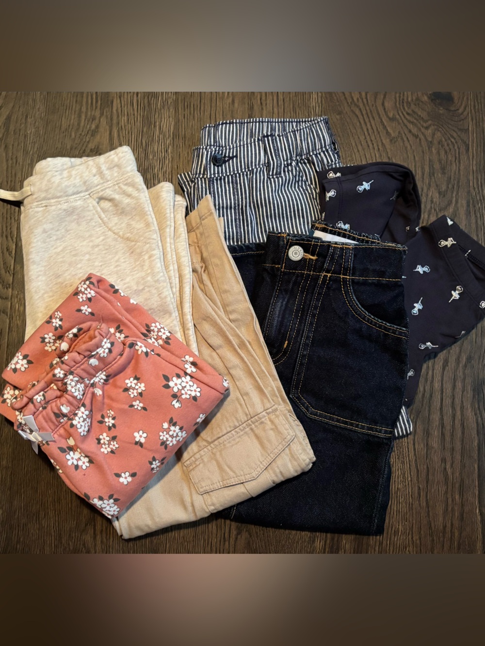 Old Navy Toddler Girls Bottoms Bundle Lot Six Items Excellent Condition 5T